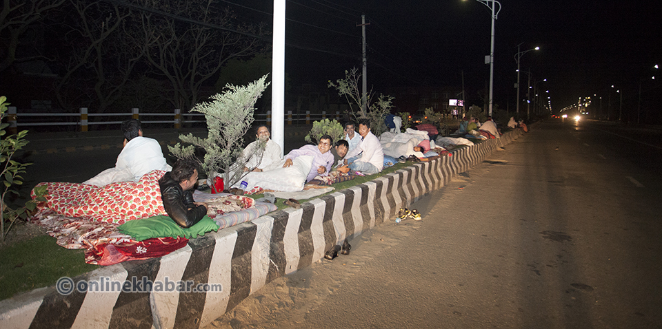 Earth quakes At kathmandu (10)