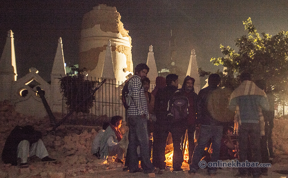 Earth quakes At kathmandu (14)