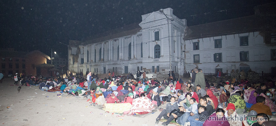 Earth quakes At kathmandu (18)