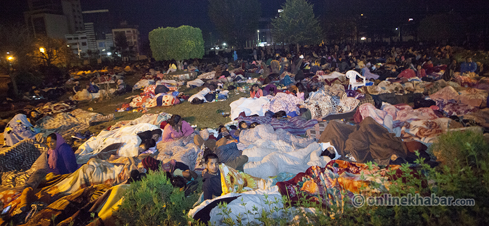 Earth quakes At kathmandu (29)