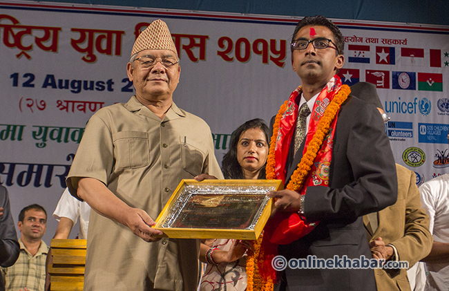 चीनमा अनुसन्धानरत डा. झाले पाए युवा बैज्ञानिक पुरस्कार