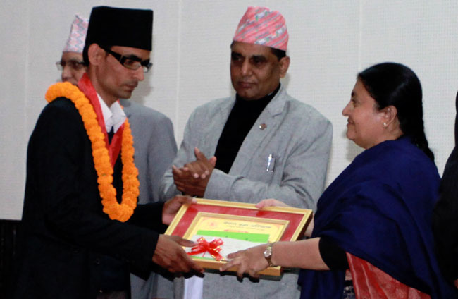 Yekal-Yatri-with-Bidhya-Bha