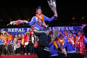 foot ball player dance (16)