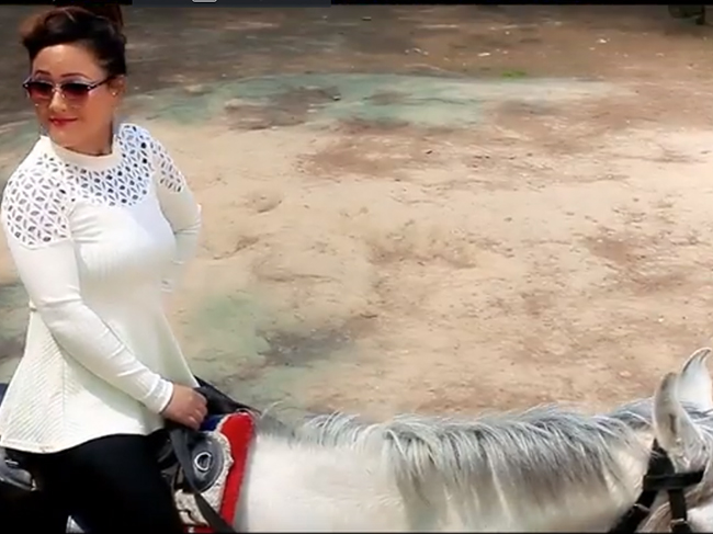 parbati-rai-horse-riding