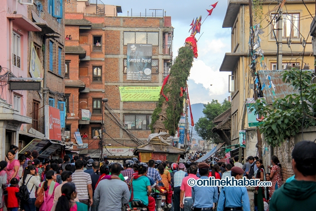 आइतबार भोटोजात्रा, उपत्यकामा सार्वजनिक बिदा