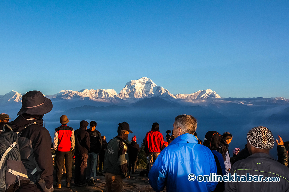 एक महिनामा नेपाल आए साढे ९ हजार पर्यटक, कुन देशका कति ?