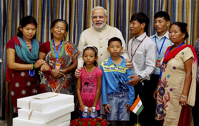 मोदीले गराइदिए धर्मपुत्रलाई परिवारसँग पुनर्मिलन(भिडियोसहित)