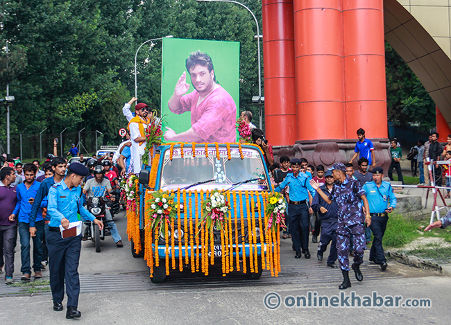 ‘श्री’ तिम्रो निधन सुन्दा पत्याउनै गाह्रो'(कविता)