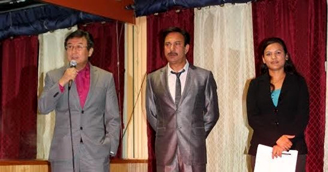 भुवन केसी लाइफटाइम अवार्डबाट सम्मानित