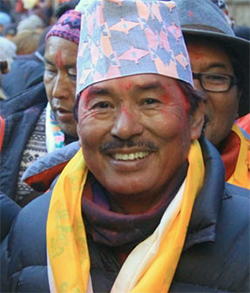 टेकबहादुर गुरूङ