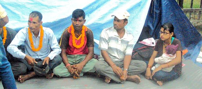 पुर्नबहालीको माग गर्दै द्वन्द्वपीडित सेना प्रहरी अनसनमा