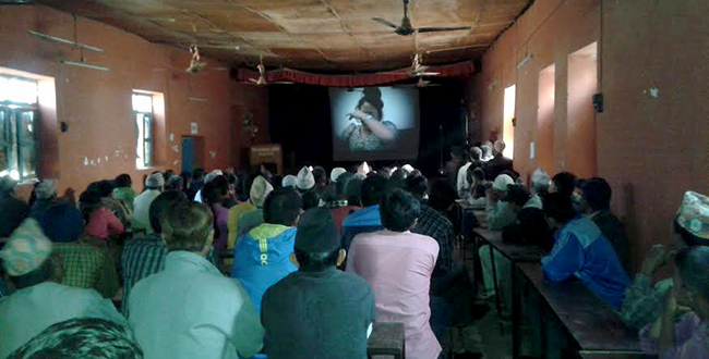 ‘बहादुर बहिनी’ हेर्दा आँशु बरर