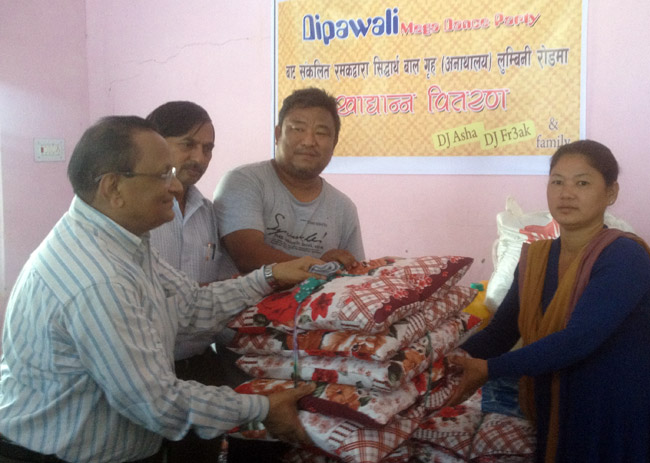 डीजेको समाजसेवा