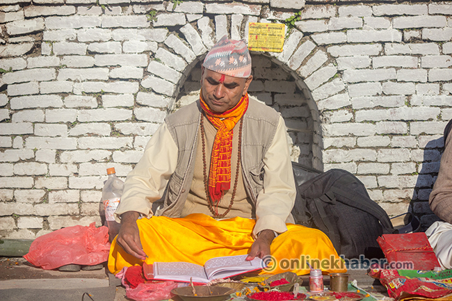 कर्मकाण्ड गराउने पुरोहित कस्तो हुनुपर्छ ?