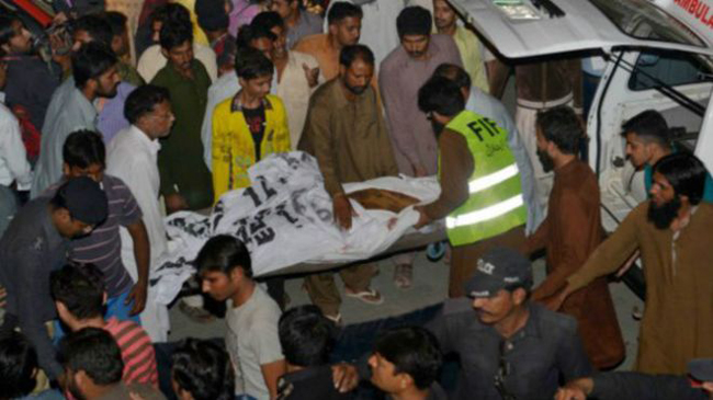 पाकिस्तानको शिया मस्जिदमा हमला, १९ को मृत्यु