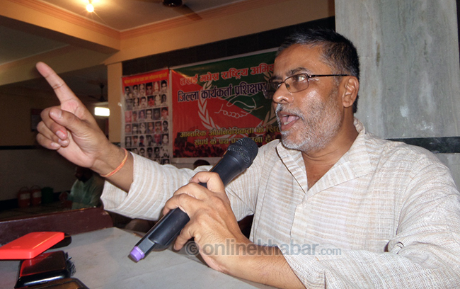 चीनले प्रचण्डलाई ‘दुई टुक’ भनेर पठाएको छ