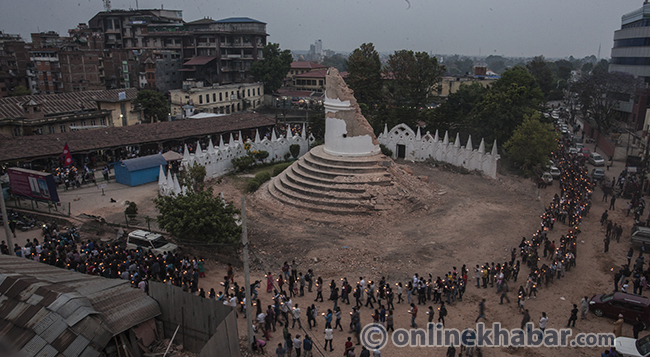 भूकम्पले धरहरा भत्काएपछि ...