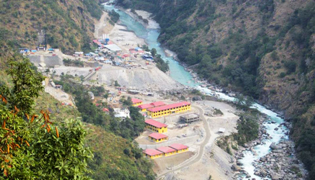 भूकम्प र नाकाबन्दीले थलियो माथिल्लो तामाकोसी