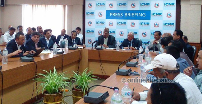 दातालाई अर्थमन्त्रीको अनुरोध : अनुदान नदिने भए ऋण देऊ