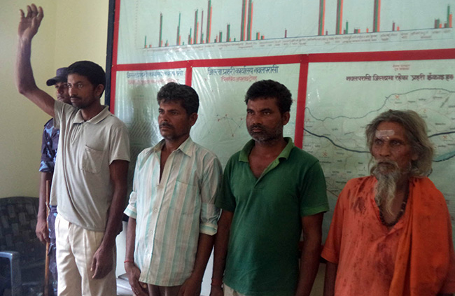 बालक हत्यामा संलग्न रहेको अभियोगमा पक्राउ परेकाहरू