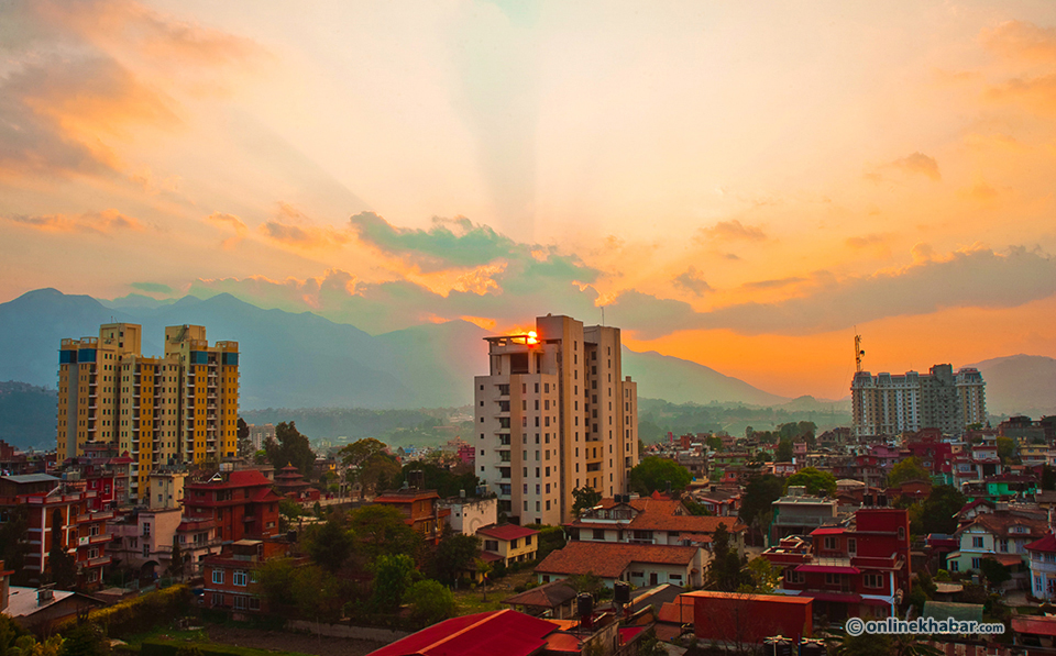गोधुली साँझले काठमाडौंलाई लपेट्दा (फोटो फिचर)
