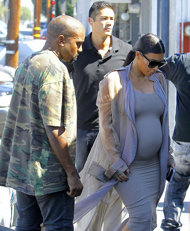 kim-pregnent-with-hubby