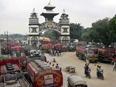 Nepalese-border-with-India,