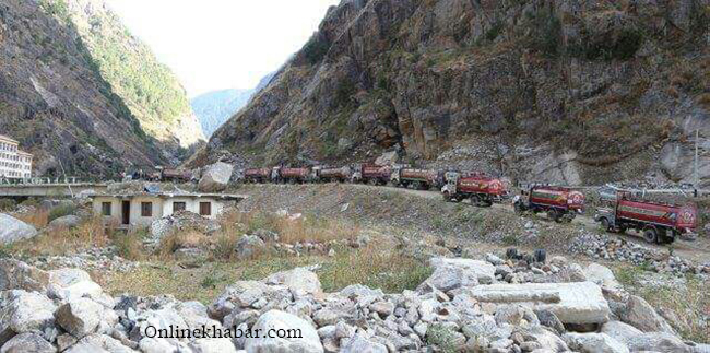 पासाङल्हामु राजमार्गमा जोखिम बढ्यो