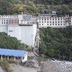 खासा क्षेत्रमा भीषण आगो लागेपछि तातोपानी नाका बन्द