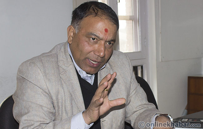 पुनर्निर्माण सीईओसँग प्रधानमन्त्री रुष्ट