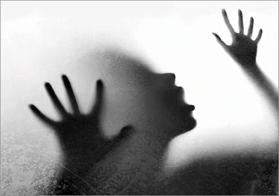 नेपाल बोलाएर अपहरण, झ्यालबाट झरेर ज्यान जोगाए