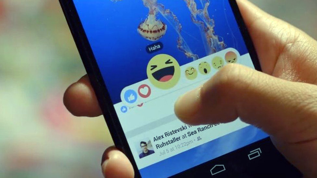फेसबुकमा फोटो शेयर गरेको भन्दै किशोरीले हालिन् आफ्नै आमा बाबुविरुद्ध मुद्दा