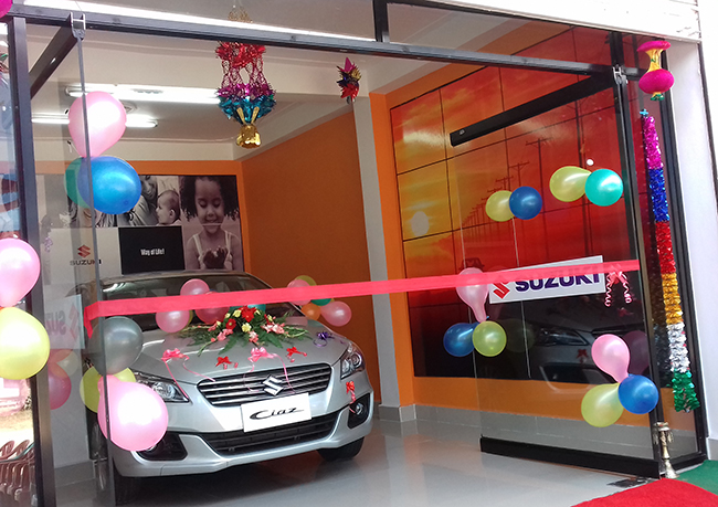 suzuki honda showroom