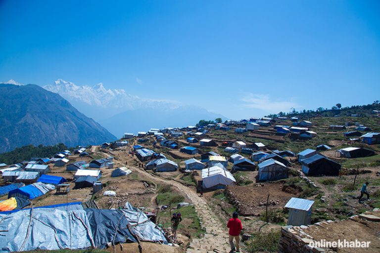 ‘नक्कली भूकम्पपीडित- जनप्रतिनिधिका नातागोता र कार्यकर्ता’