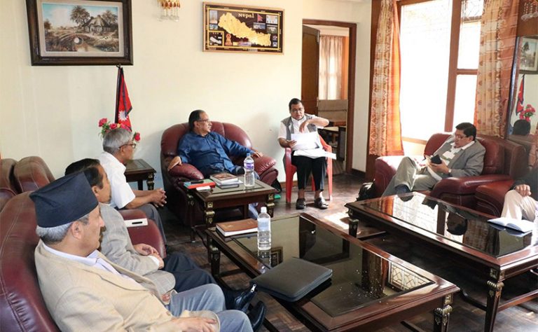 सबै माओवादीसँग एकता गर्ने एमाओवादी निर्णय, जेठ १ गते केन्द्रीय समिति बैठक आह्वान