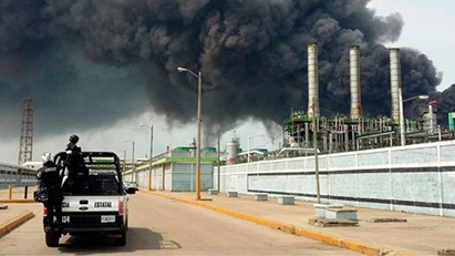 मेक्सिकोस्थित तेल कम्पनिमा विष्फोट, ३ को मृत्यु, १३६ घाइते