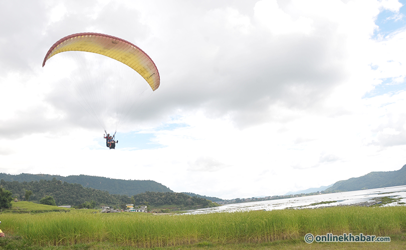 paraglaiding