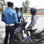 एकै दिन ट्राफिक प्रहरीले उठायो १२ लाख जरिवाना, साढे १६ सय चालक कारबाहीमा