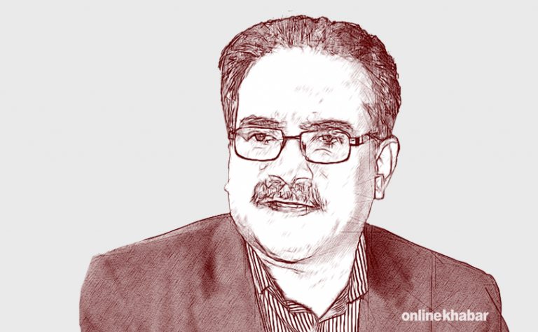 आफूविरुद्ध अर्धनग्न प्रदर्शन गर्ने व्यक्तिलाई छुटाउन प्रचण्डको निर्देशन