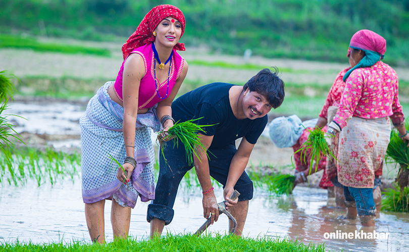 priyanka and deepak khet ropdai