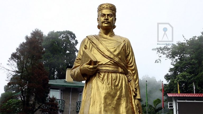 भानुभक्त कस्ता कवि हुन् ? ‘आदिकवि’ वा ‘अप्रगतिशील’ ?