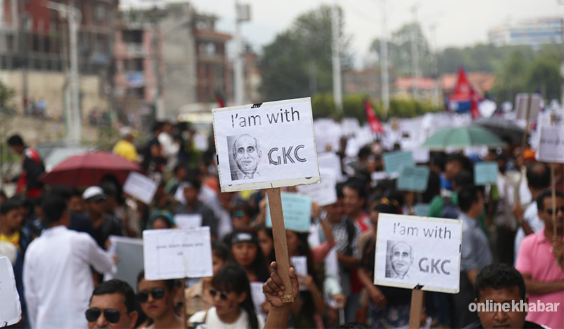 हो ! हामी पागल हौं ! डा. केसी जस्तै ! 