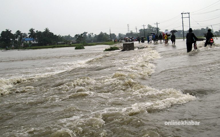 बाढी पहिरोमा ज्यान गुमाउनेको संख्या १०० पुग्यो
