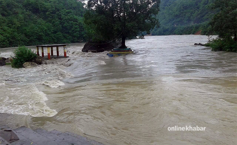 Flood-in-Kaligandati-Rever