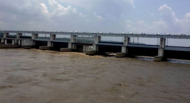 गण्डक नहरका २१ ढोका खोलियो, उच्च सतर्कता अपनाउन निर्देशन