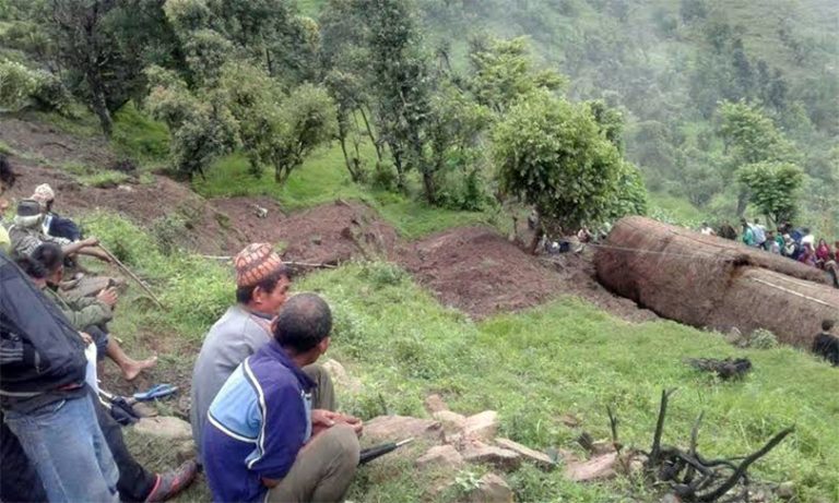 पहिरोले घर भत्किँदा दलित परिवारको बिचल्ली
