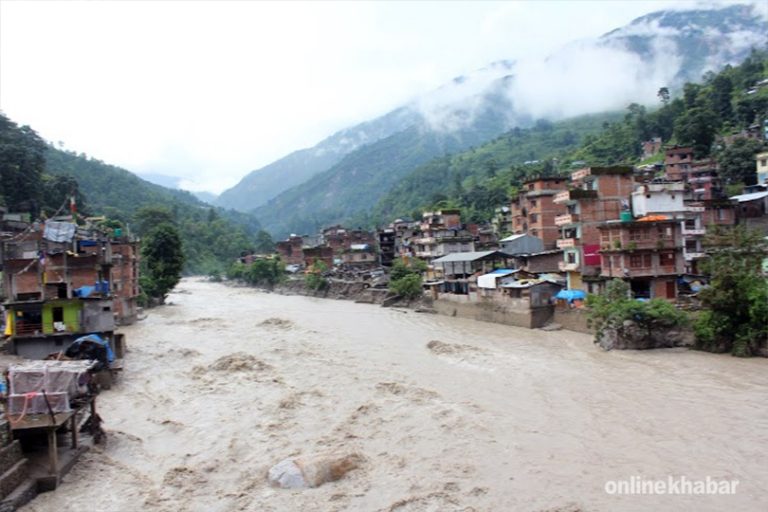 भोटेकोशी पीडितलाई राहत दिन सिन्धुपाल्चोकवासीको माग