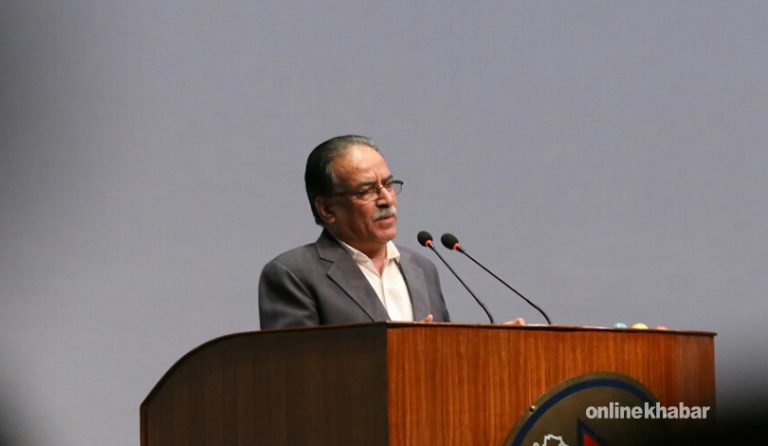 प्रचण्डले ओलीसँग मन दुखाए, भन्छन्-काँध मिलाएर लड्नेलाई दुश्मनकै जस्तो व्यवहार भयो