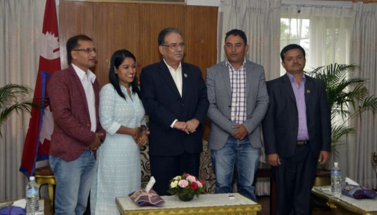 प्रचण्डले पहिलो महिनाको तलव धुर्मुस सुन्तलीलाई दिने