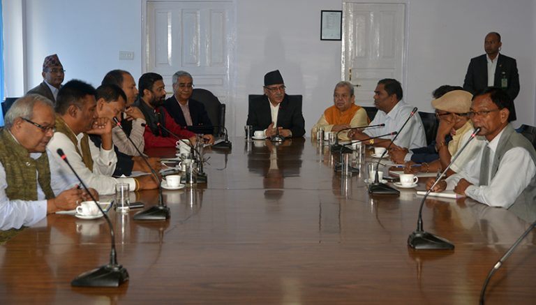 प्रचण्डले थाले तीनबुँदे सहमति कार्यान्वयन, उपेन्द्र भन्छन्- राम्रो संकेतका रुपमा लिएका छौं